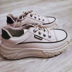 Women's Fashion Sneakers